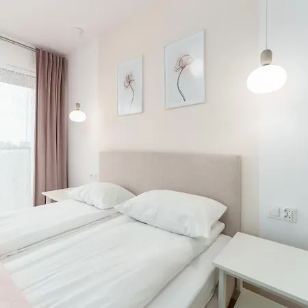 Faro Kasprowicza 20 Basen W Cenie Schwimmbad Im Preis Apartamento Kołobrzeg