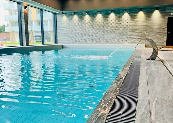 Faro Kasprowicza 20 Basen W Cenie Schwimmbad Im Preis Kolobrzeg