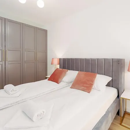 Faro Kasprowicza 20 Basen W Cenie Schwimmbad Im Preis Apartment