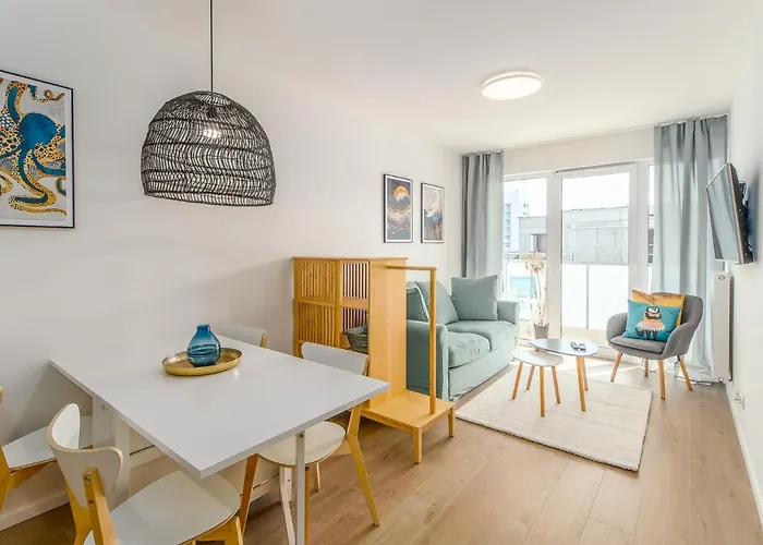 Faro Kasprowicza 20 Basen W Cenie Schwimmbad Im Preis Kołobrzeg